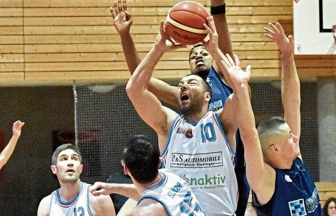 Themis Koupidis hat sich jeden seiner 17 Punkte im Viertelfinale des BBW-Pokals gegen die Zuffenhausen 89ers hart erarbeiten müssen. Foto: Archiv/Leitner