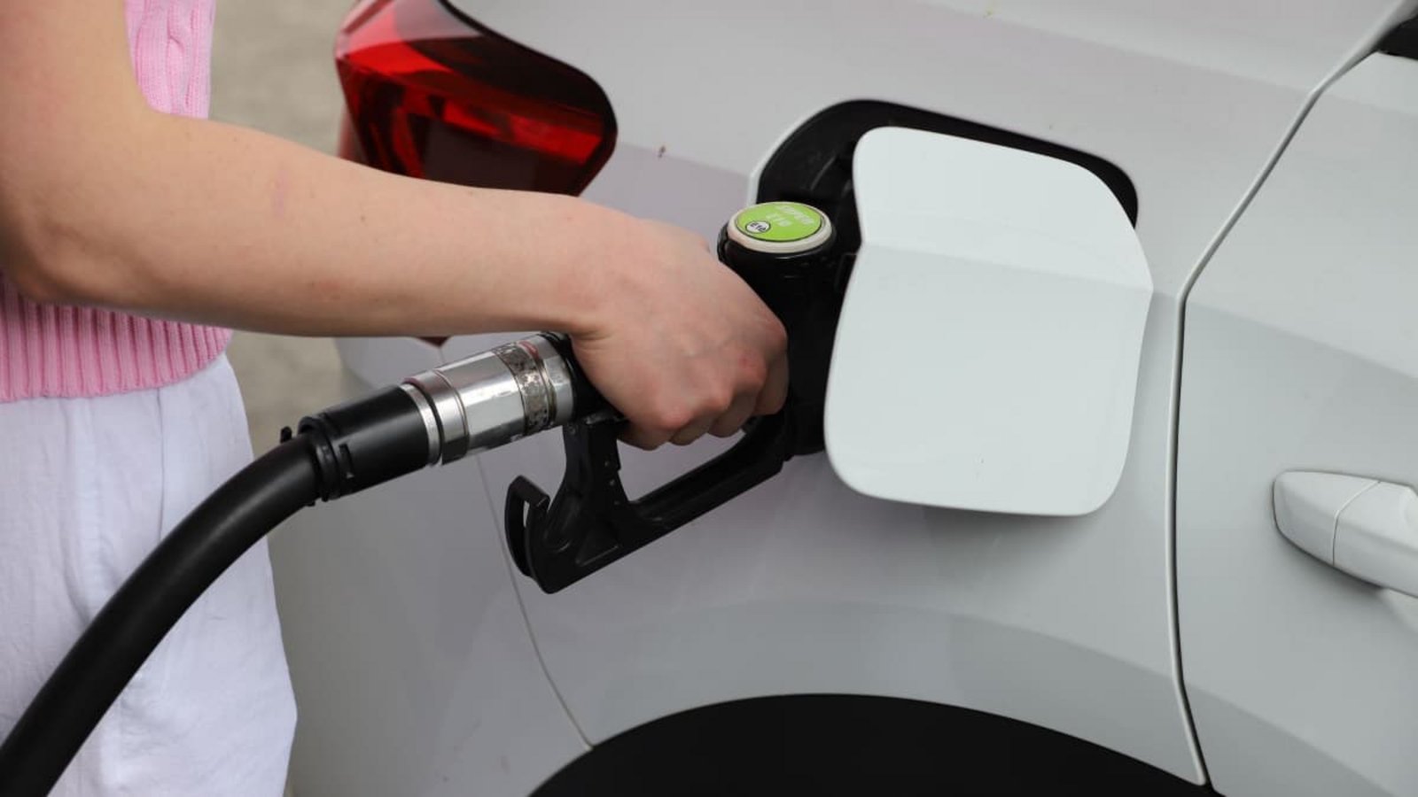 Diesel ist in Deutschland so teuer wie nie zuvor. (Symbolbild)Sascha Thelen/dpa