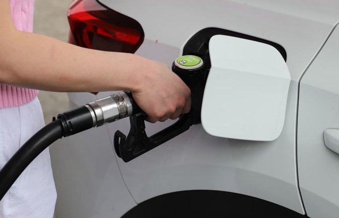 Diesel ist in Deutschland so teuer wie nie zuvor. (Symbolbild)<span class='image-autor'>Sascha Thelen/dpa</span>
