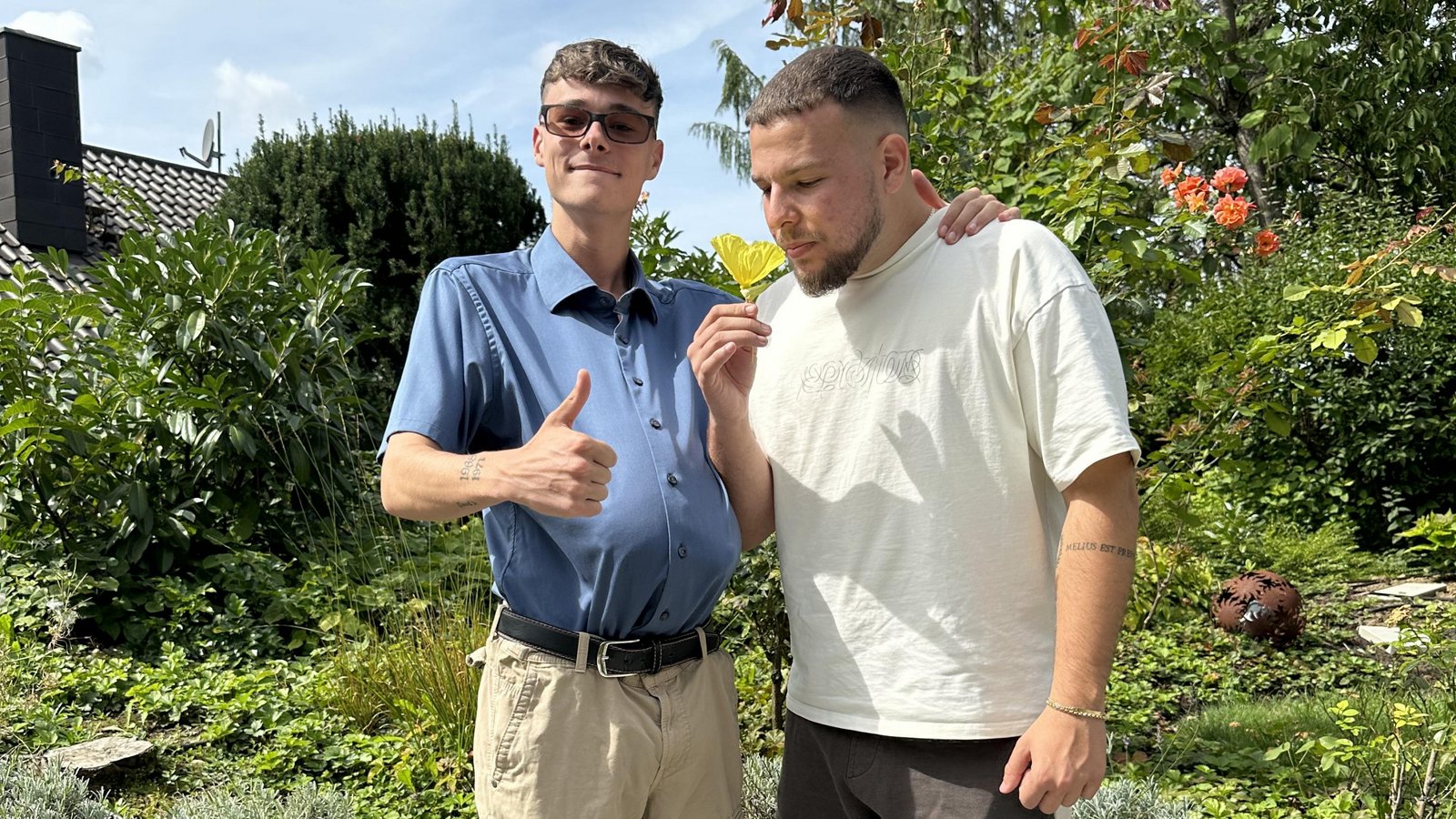 Als Vater und Sohn unterhalten Jan Bräuninger (links) und Tim Greif Tausende Menschen in den sozialen Medien. Foto: privat Als Vater und Sohn unterhalten Jan Bräuninger (links) und Tim Greif Tausende Menschen in den sozialen Medien. Foto: privat