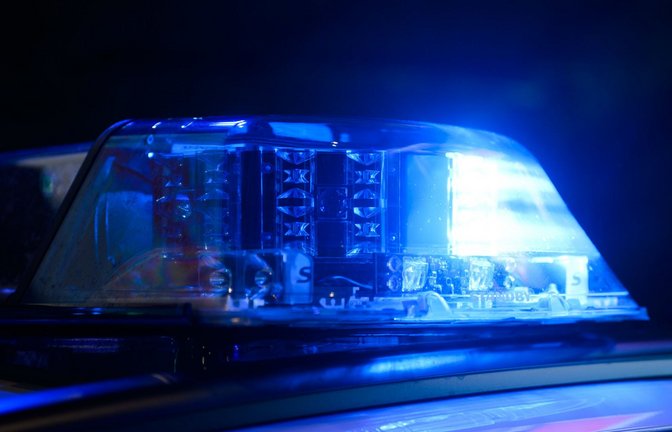 Die Polizei hat ihre Ermittlungen aufgenommen. (Symbolbild)<span class='image-autor'>Foto: dpa/Julian Stratenschulte</span>