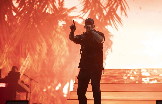 Da beim Konzert in Stuttgart leider keine Pressefotos gemacht werden durften, hier ein Foto vom Raf-Camora-Konzert vom Donauinselfest am 23. Juni 2023.<span class='image-autor'>Foto: IMAGO/Andreas Stroh/IMAGO/Andreas Stroh</span>