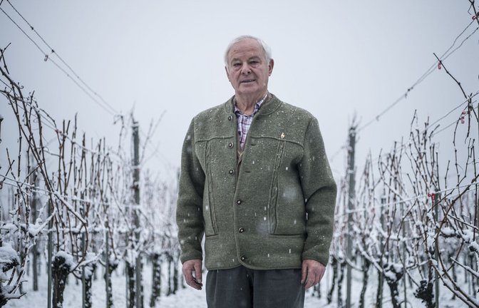 Anton Model lebt als Obstbauer in Hagnau. Dass er adoptiert ist, erfährt er mit zwölf, als er seine Geburtsurkunde findet.<span class='image-autor'>Foto: Andy Reiner</span>