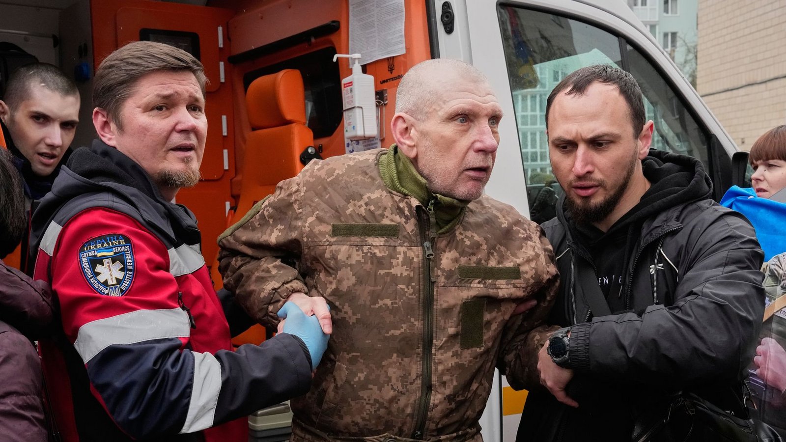 Russland und die Ukraine tauschten erneut Gefangene aus.Foto: Efrem Lukatsky/AP/dpa Russland und die Ukraine tauschten erneut Gefangene aus.Foto: Efrem Lukatsky/AP/dpa