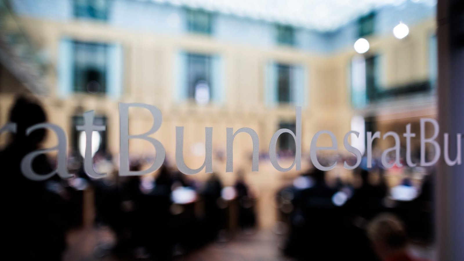 Bundesrat stimmt dem Gesetz zum Schutz der kritischen Infrastruktur zuFoto: Carsten Koall/dpa Bundesrat stimmt dem Gesetz zum Schutz der kritischen Infrastruktur zuFoto: Carsten Koall/dpa