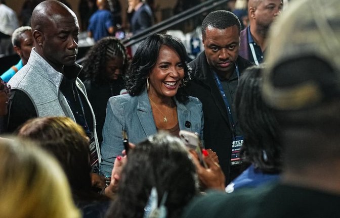 Keisha Lance Bottoms (Mitte) möchte Gouverneurin von Georgia werden.<span class='image-autor'>ELIJAH NOUVELAGE/afp</span>
