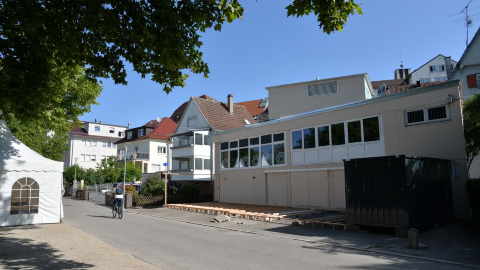 Eine neue Fassade hat das ehemalige Seestudio in Böblingen schon bekommen. Hier zieht Pächter Marko Nuic mit seinem Carpe Diem ein.Anke Kumbier Eine neue Fassade hat das ehemalige Seestudio in Böblingen schon bekommen. Hier zieht Pächter Marko Nuic mit seinem Carpe Diem ein.Anke Kumbier