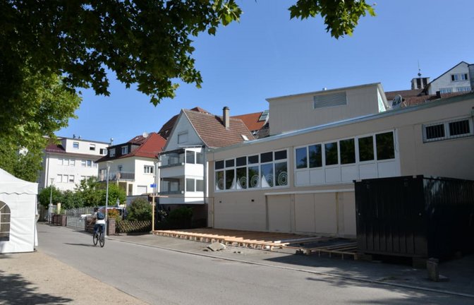 Eine neue Fassade hat das ehemalige Seestudio in Böblingen schon bekommen. Hier zieht Pächter Marko Nuic mit seinem Carpe Diem ein.<span class='image-autor'>Anke Kumbier</span>