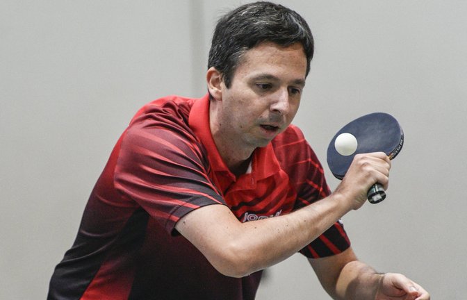 Michael Grimmeisen feiert mit dem TSV Großglattbach einen überraschenden Sieg bei den TTF Gündelbach. <span class='image-autor'>Foto: Archiv/Leitner</span>