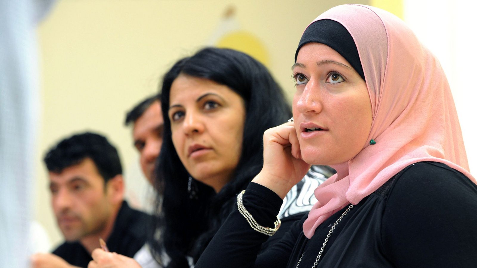 Die Sozialverbände warnen  vor Kürzungen unter anderem bei den Ausgaben für Integrationskurse.Foto: dpa/Waltraud Grubitzsch