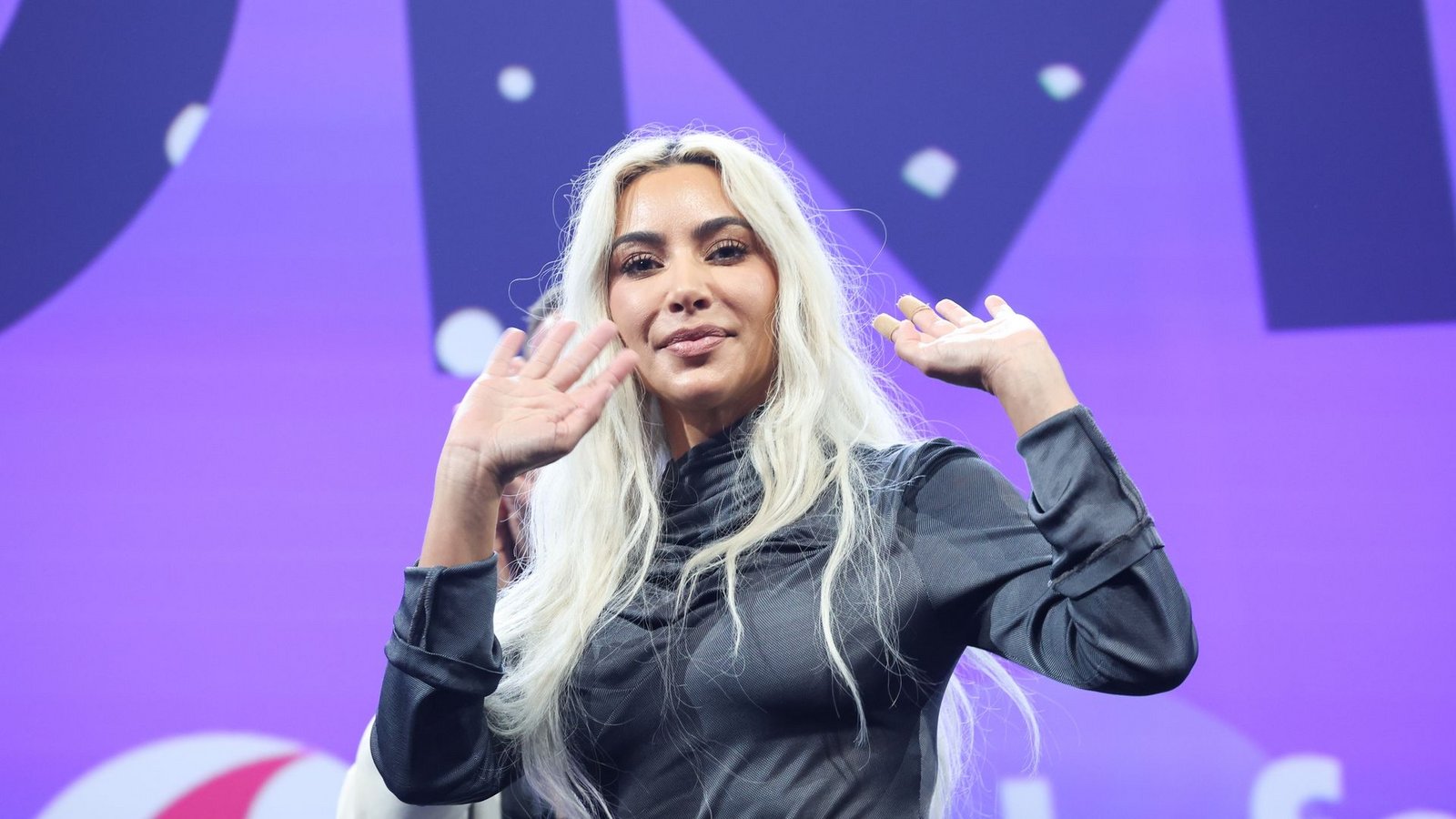 US-Superstar Kim Kardashian auf der Digital- und Marketingmesse OMR in Hamburg.Foto: Christian Charisius/dpa