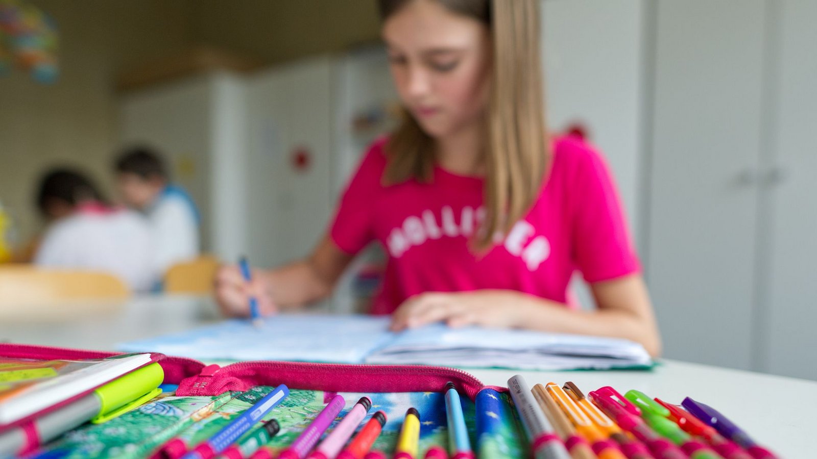 Die Kinder können durchatmen, sie haben die Tests hinter sich. Nun warten die Eltern gespannt auf die Ergebnisse.Foto: Uwe Anspach/dpa Die Kinder können durchatmen, sie haben die Tests hinter sich. Nun warten die Eltern gespannt auf die Ergebnisse.Foto: Uwe Anspach/dpa