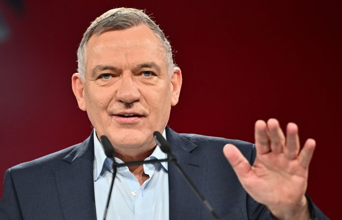 Linksparteichef Jan van Aken ist Co-Autor des bildungspolitischen Konzeptes seiner Partei.<span class='image-autor'>Foto: dpa/Sebastian Gollnow</span>