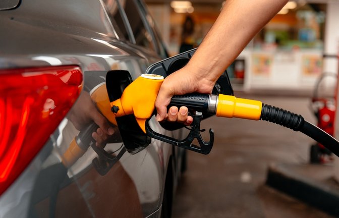 2024 wird der Sprit teurer werden.<span class='image-autor'>Foto: RecCameraStock / shutterstock.com</span>
