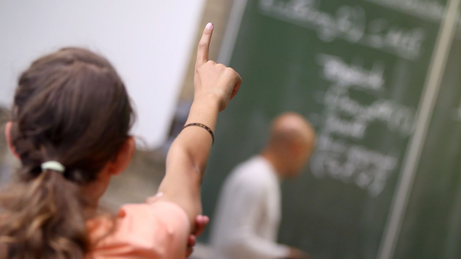 Was kommt nach der Grundschule? Diese Frage ist für Eltern schwierig und in der Politik umstritten.Foto: Daniel Karmann/dpa Was kommt nach der Grundschule? Diese Frage ist für Eltern schwierig und in der Politik umstritten.Foto: Daniel Karmann/dpa