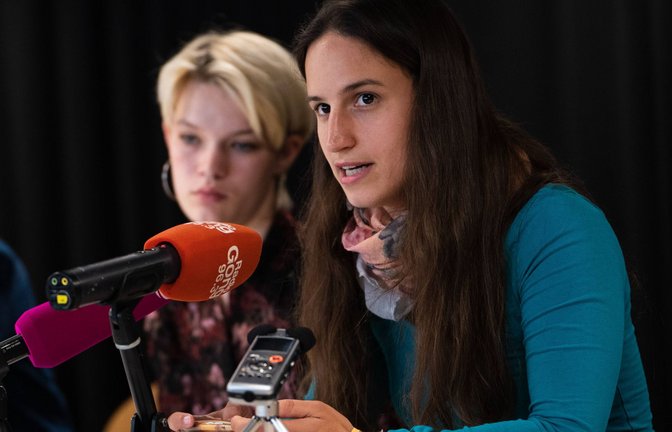 Der Aktivistin Lisa Poettinger droht ein Berufsverbot.(Archivbild)<span class='image-autor'>Foto: IMAGO/aal.photo/IMAGO/mufkinnphotos</span>