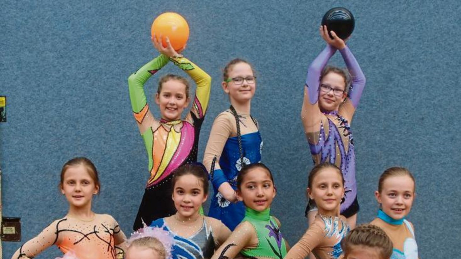 Die erfolgreichen B- und C-Jugendlichen des TV Sersheim beim Bezirksfinale. Foto: privat Die erfolgreichen B- und C-Jugendlichen des TV Sersheim beim Bezirksfinale. Foto: privat