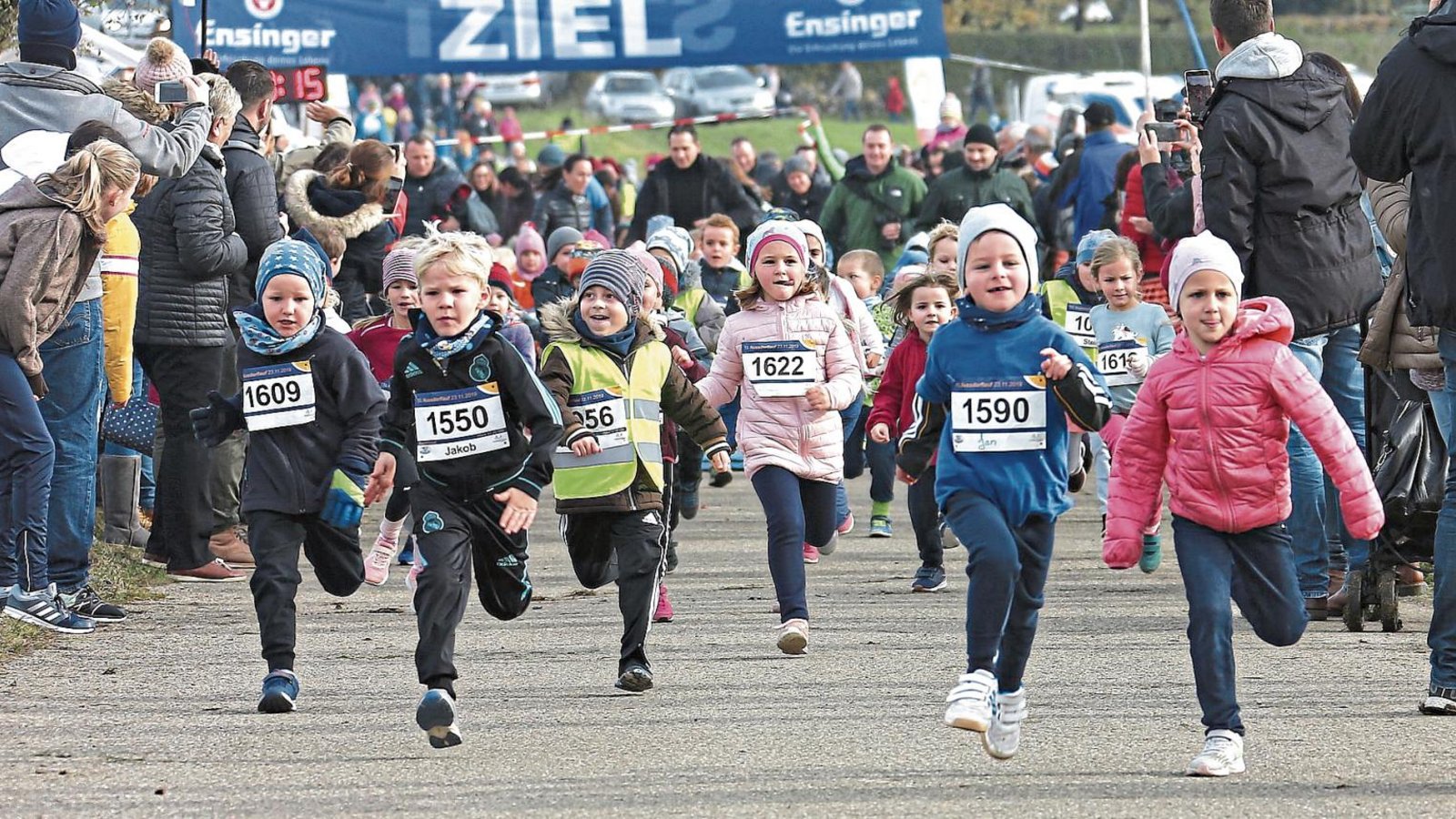Bambini- und Schülerläufe wird es auch in Nussdorf auf keinen Fall geben. Doch die Hauptläufe über 6,6 und zehn Kilometer sind noch nicht endgültig abgesagt. Foto: Küppers Bambini- und Schülerläufe wird es auch in Nussdorf auf keinen Fall geben. Doch die Hauptläufe über 6,6 und zehn Kilometer sind noch nicht endgültig abgesagt. Foto: Küppers