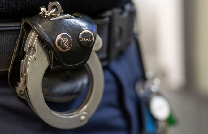 Ein Richter erließ Haftbefehl wegen versuchten Totschlags gegen den 41-Jährigen.<span class='image-autor'>Foto: dpa/Peter Kneffel</span>