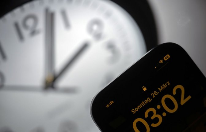 Am kommenden Wochenende werden die Uhren eine Stunde vor gestellt. (Symbolfoto)<span class='image-autor'>Foto: dpa/Sebastian Gollnow</span>
