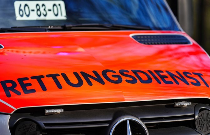 Der Senior wurde zunächst mit schweren Verletzungen in ein Krankenhaus eingeliefert, wo er am Abend verstarb. (Symbolbild)<span class='image-autor'>Foto: Eibner-Pressefoto/Eibner-Pressefoto/Marcel von Fehrn</span>