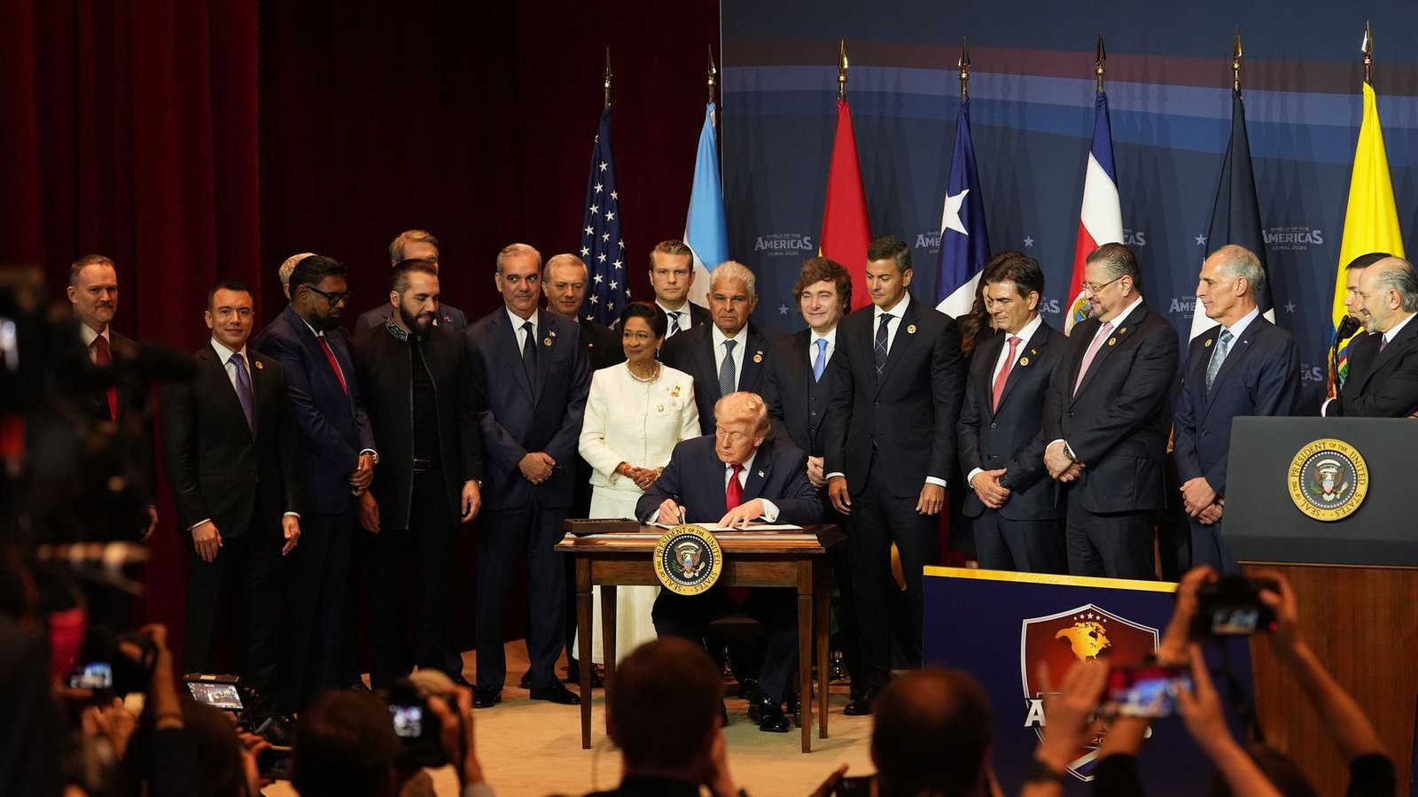 Laut Trump steht die sozialistische Regierung Kubas kurz vor dem Scheitern.<span class='image-autor'>Foto: Rebecca Blackwell/AP/dpa</span>