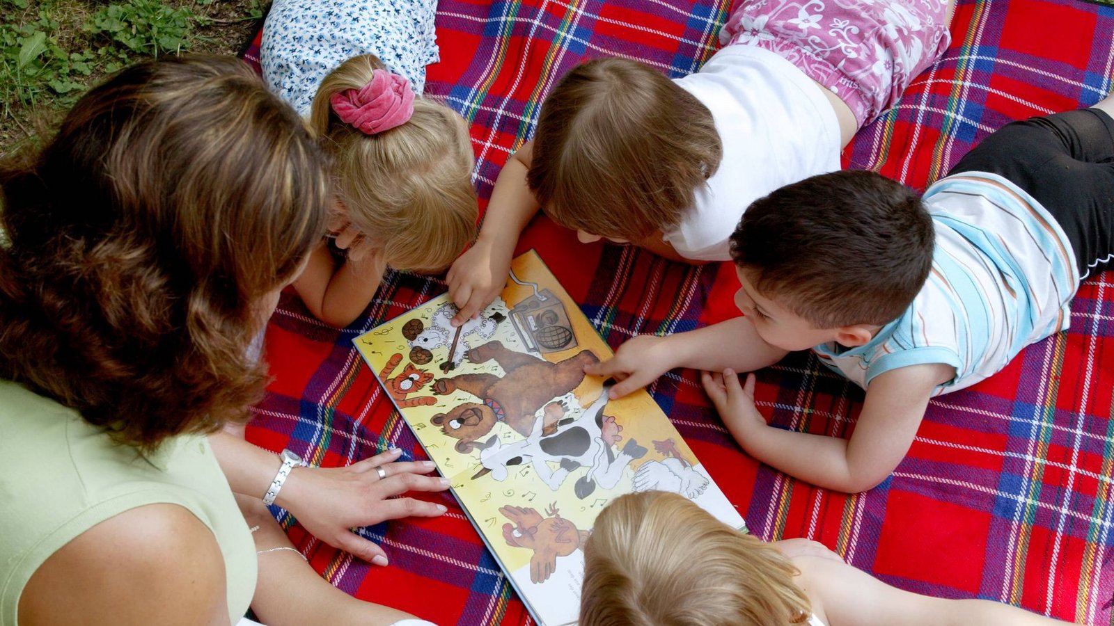 Sprachförderung findet in den Kindertagesstätten im Alltag statt und nun auch in vier zusätzlichen vier Sprachförderstunden.Foto: Imago/Joker Sprachförderung findet in den Kindertagesstätten im Alltag statt und nun auch in vier zusätzlichen vier Sprachförderstunden.Foto: Imago/Joker