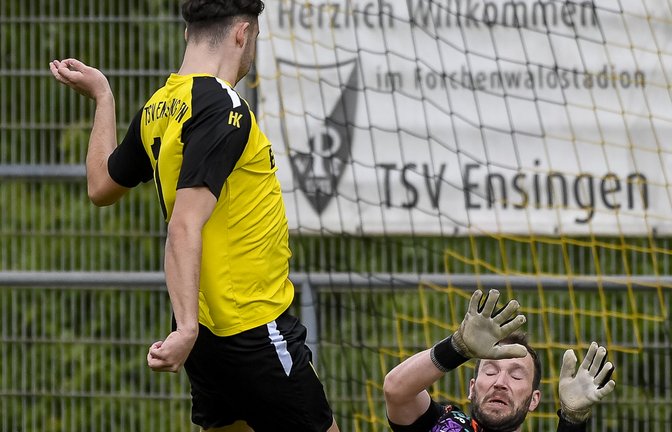 Robin Carta (links) möchte für den TSV Ensingen gegen die SGM Sachsenheim wieder knipsen. <span class='image-autor'>Foto: Leitner</span>