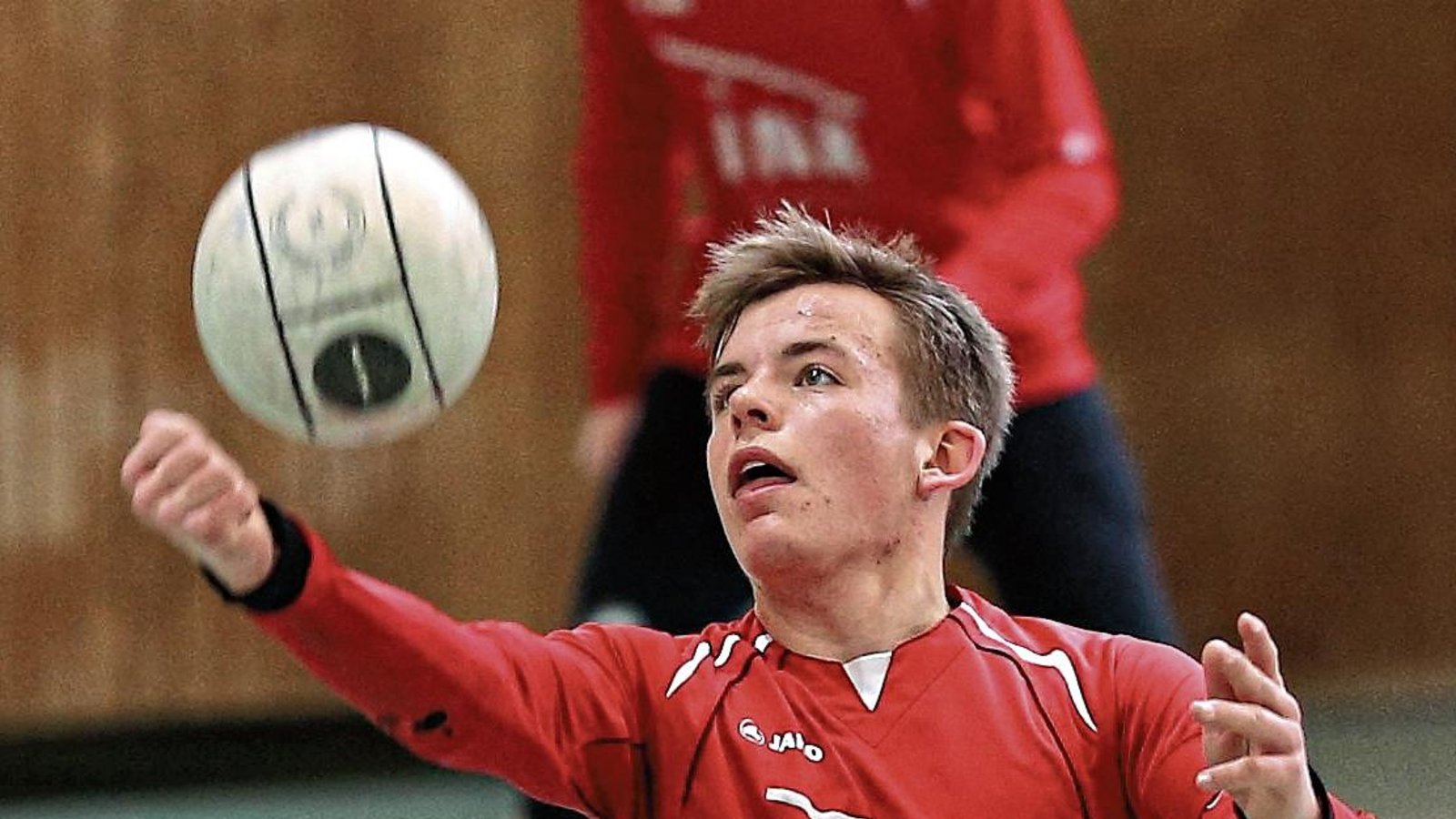 Ball und DM-Qualifikation fest im Blick: Vaihingens U 18 um Kapitän Nils Hantke ist Süddeutscher Meister. Fotos: Küppers Ball und DM-Qualifikation fest im Blick: Vaihingens U 18 um Kapitän Nils Hantke ist Süddeutscher Meister. Fotos: Küppers