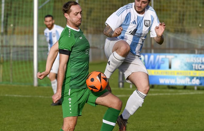 Luca-Ernesto Capparelli (rechts) hat mit dem VfB Vaihingen in Kleinglattbach gewonnen. Jetzt geht es gegen den TSV Ensingen. <span class='image-autor'>Foto: Leitner</span>