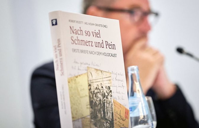 Heute sind wir die Adressanten: Bei der Vorstellung der Publikation „Nach so viel Schmerz und Pein“ spricht Kai Diekmann auch von unserer heutigen Verpflichtung gegenüber Israel.<span class='image-autor'>Michael Ukas/dpa</span>