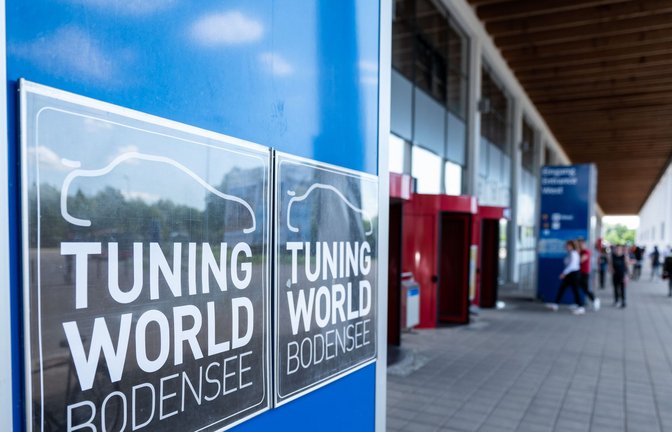 Bei der „Tuning World Bodensee 2026“ hat die Polizei etliche Verstöße verzeichnet.<span class='image-autor'>Foto: Silas Stein/dpa/Silas Stein</span>