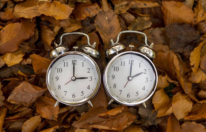 Der Herbst rückt näher – und damit auch die Umstellung zur Winterzeit.<span class='image-autor'>Foto: IMAGO/MiS/IMAGO</span>