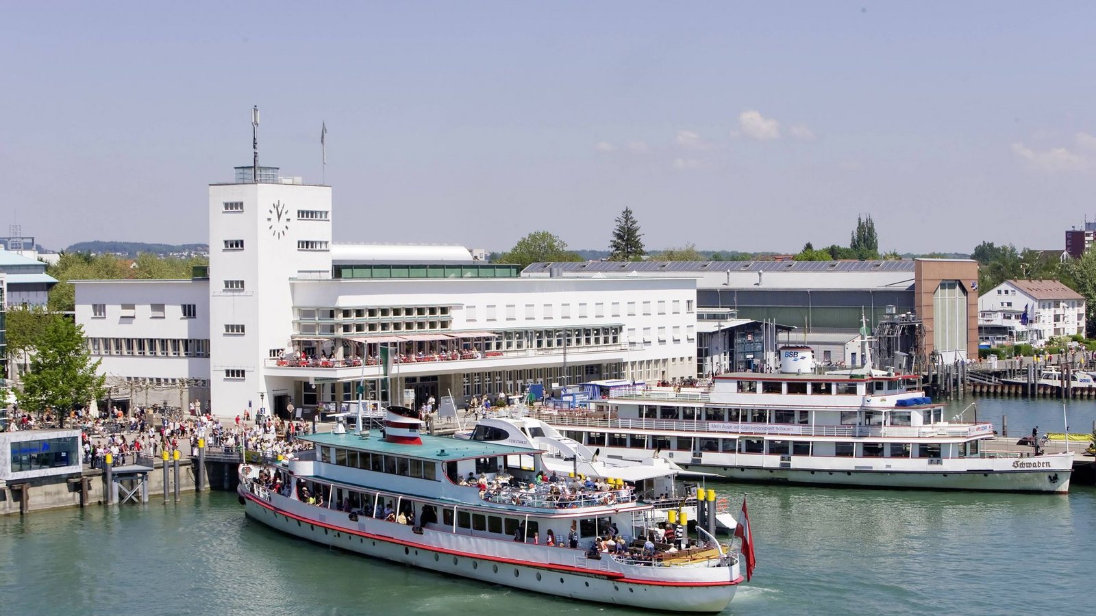 Bauhaus gibt es nicht nur in Stuttgart oder Weimar, sondern auch am Bodensee. Ein Beispiel ist das Gebäude des Zeppelin Museums in Friedrichshafen.Foto: imago stock&people/imago stock&people Bauhaus gibt es nicht nur in Stuttgart oder Weimar, sondern auch am Bodensee. Ein Beispiel ist das Gebäude des Zeppelin Museums in Friedrichshafen.Foto: imago stock&people/imago stock&people