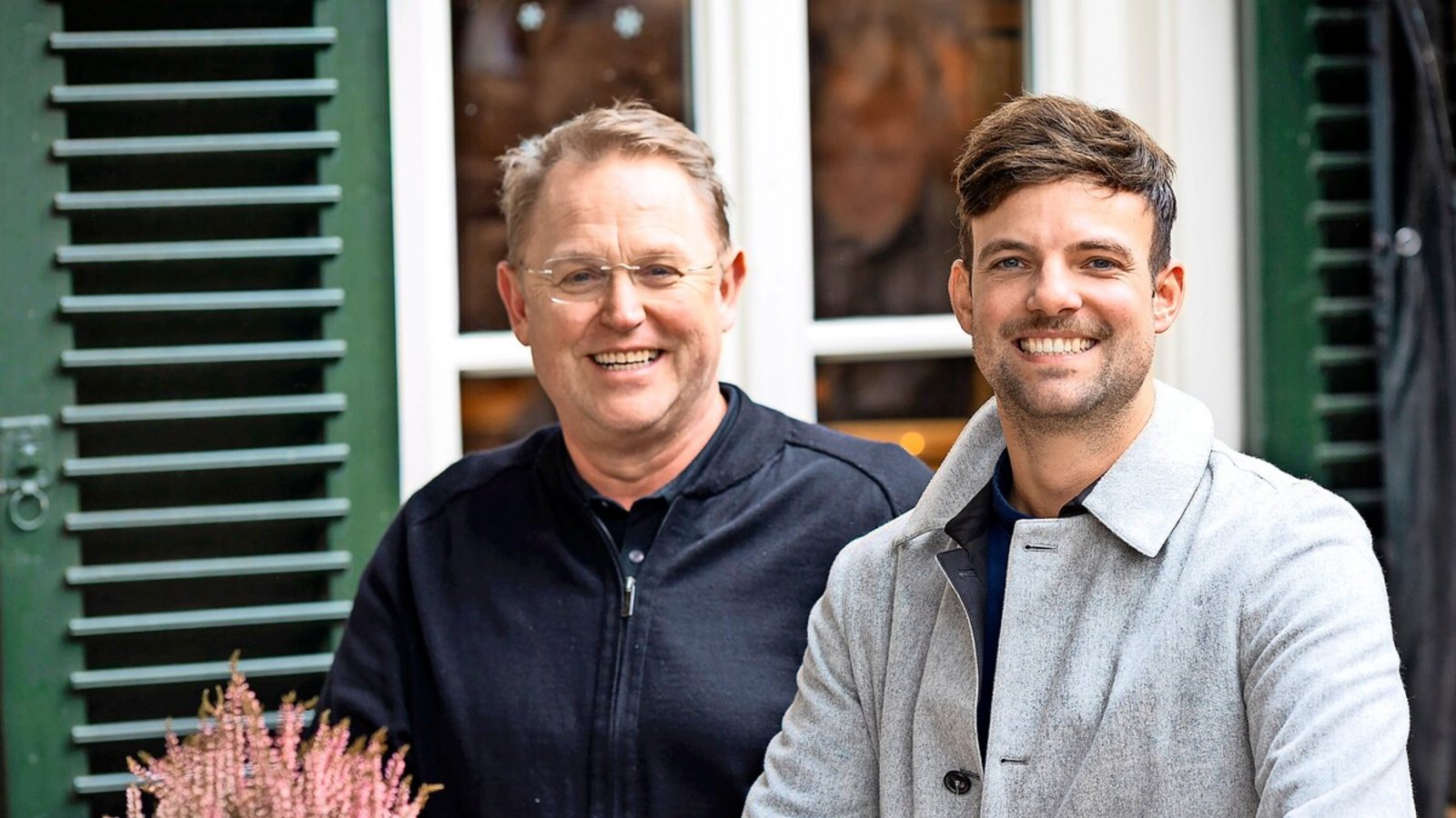 Die Garbe-Chefs Robert Ruthenberg (links) und Marius Tim Schlatter übernehmen im kommenden Jahr das bisherige Grand Café Planie am Karlsplatz.Foto: Lichtgut/Julian Rettig Die Garbe-Chefs Robert Ruthenberg (links) und Marius Tim Schlatter übernehmen im kommenden Jahr das bisherige Grand Café Planie am Karlsplatz.Foto: Lichtgut/Julian Rettig