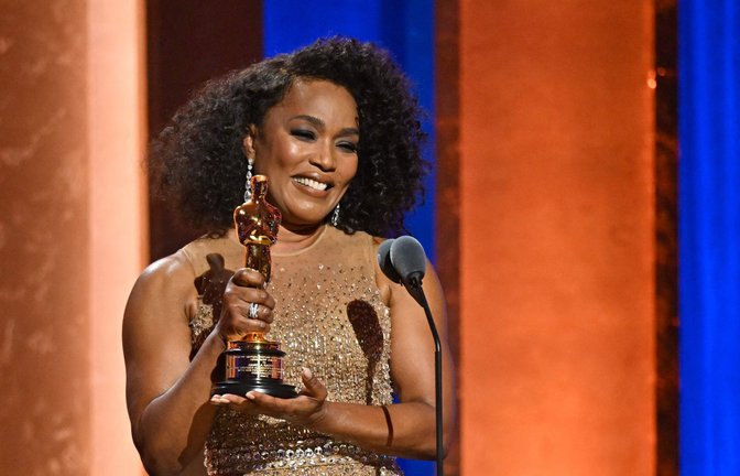 Die Filmakademie in Hollywood hat die diesjährigen Ehren-Oscars verliehen. Eine der Preisträgerinnen bei den sogenannten Governor-Awards in Los Angeles war Angela Bassett.<span class='image-autor'>Foto: AFP/ROBYN BECK</span>