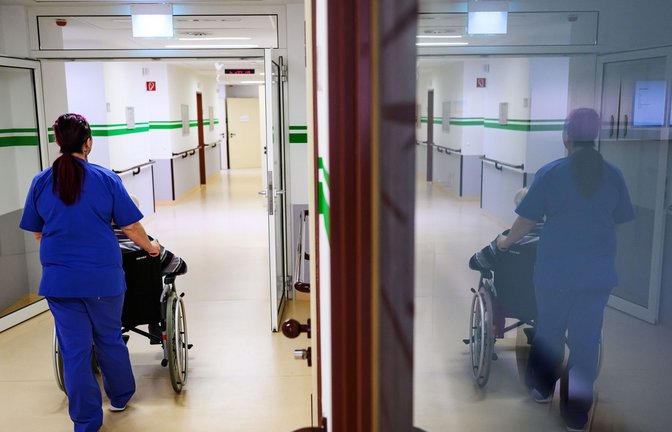 Mehr als 40 Verbände und Organisationen des Gesundheitswesens wenden sich gegen die geplante Reform (Symbolfoto)<span class='image-autor'>Foto: Hendrik Schmidt/dpa/Hendrik Schmidt</span>