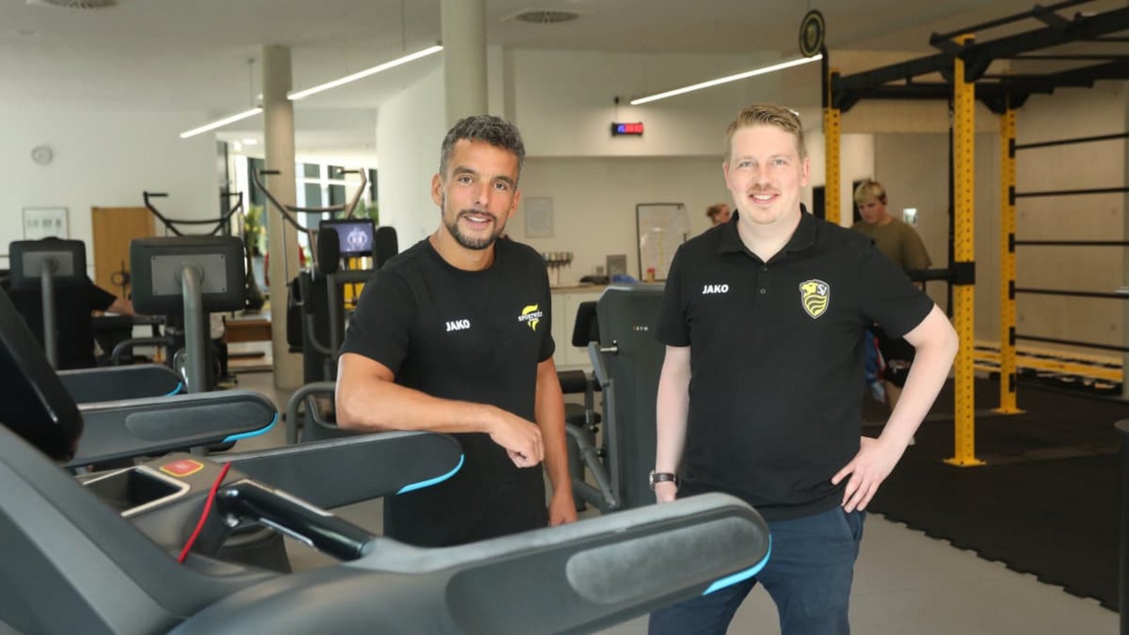 Lebensraum Sportwelt: Geschäftsführer Michael Dehn-Hosp (re.) und Sportstudio-Leiter Vincent SparnAndreas Gorr