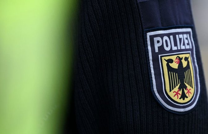 In einem Fernzug von Stuttgart nach Ulm wurde ein 2-jähriges Kind verletzt.<span class='image-autor'>Katharina Kausche/dpa</span>