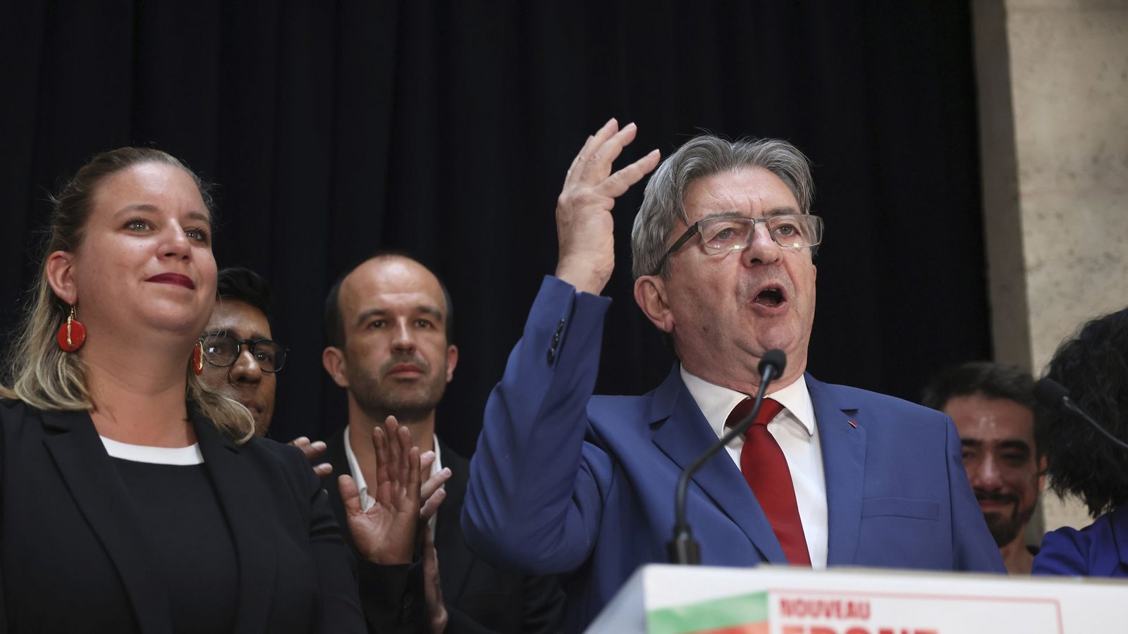 Der frühere Parteichef der linkspopulistischen Partei La France Insoumise (LFI), die ein wichtiger Teil des Linksbündnisses ist, Jean-Luc Mélenchon, erhob noch am Sonntagabend Anspruch auf die Regierungsbildung.Foto: dpa/Thomas Padilla Der frühere Parteichef der linkspopulistischen Partei La France Insoumise (LFI), die ein wichtiger Teil des Linksbündnisses ist, Jean-Luc Mélenchon, erhob noch am Sonntagabend Anspruch auf die Regierungsbildung.Foto: dpa/Thomas Padilla