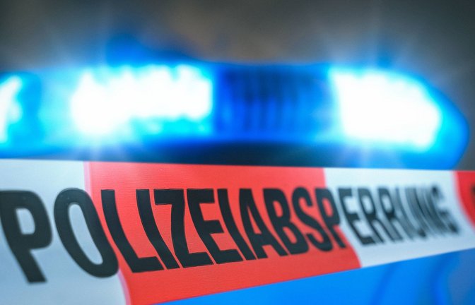 Nach Polizeiangaben war der Bahnverkehr gesperrt.<span class='image-autor'>Foto: IMAGO/Bihlmayerfotografie/IMAGO</span>