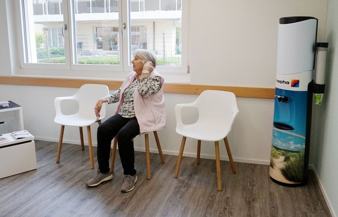 Der Protest der Hausärzte erreicht die  Wartezimmer (Symbolbild).<span class='image-autor'>Foto: IMAGO/Geisser/IMAGO/MANUEL GEISSER</span>