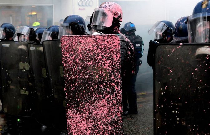 Bei den Protesten in Frankreich gab es zahlreiche Festnahmen.<span class='image-autor'>Marcus Golejewski/dpa</span>