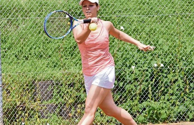 Theresa Heuberger hat beim 6:3-Erfolg des TSV Oberriexingen gegen den TC Schwieberdingen II zwei klare Siege im Einzel und Doppel zum Ergebnis beigesteuert.  Foto: Leitner