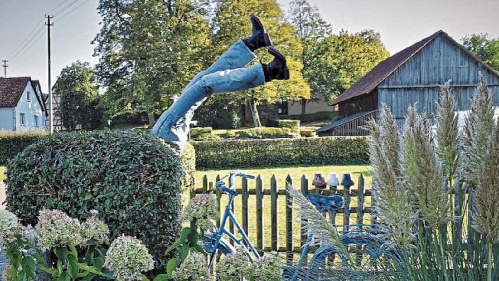 „Hilfe, holt mich hier raus!“, schreibt Rudi Thalhäuser zu seinem Foto aus Schützingen.