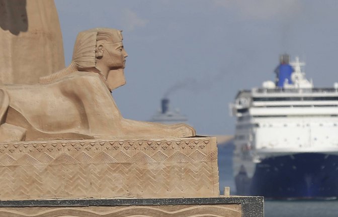 Die Kreuzfahrtschiffe von Celestyal (Archivbild) werden durch den Suezkanal Kurs aufs Mittelmeer nehmen.<span class='image-autor'>Foto: IMAGO/Anadolu Agency</span>