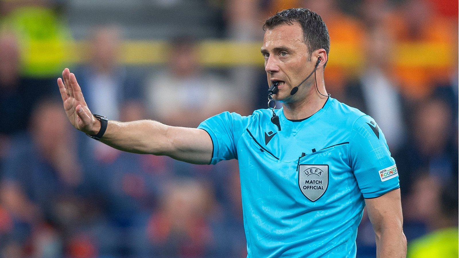 Bei der WM 2022 in Katar war Zwayer nicht im Einsatz, dafür nominierte ihn die UEFA für die EM 2024 in Deutschland (Archivbild).Foto: IMAGO/Matthias Koch/Sebastian Räppold Bei der WM 2022 in Katar war Zwayer nicht im Einsatz, dafür nominierte ihn die UEFA für die EM 2024 in Deutschland (Archivbild).Foto: IMAGO/Matthias Koch/Sebastian Räppold
