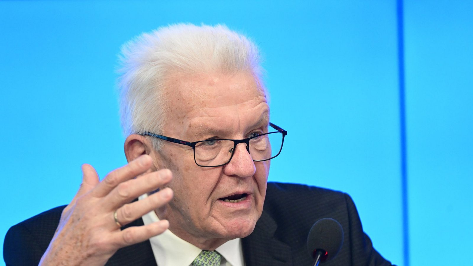 Ministerpräsident Winfried Kretschmann hat kein Verständnis für geflüchtete Straftäter.Foto: dpa/Bernd Weißbrod Ministerpräsident Winfried Kretschmann hat kein Verständnis für geflüchtete Straftäter.Foto: dpa/Bernd Weißbrod