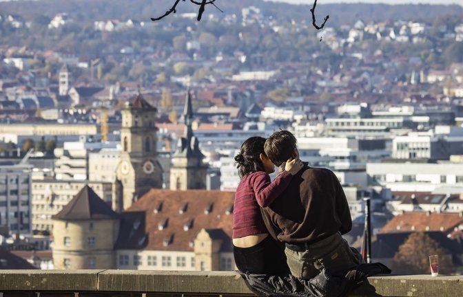 Traum vom Wohnen in Metropolen wie Stuttgart: Die Menschen in Baden-Württemberg zieht es  in die Städte, doch hohe Preise und Energiekosten vereiteln oft  den Umzug.<span class='image-autor'>Foto: IMAGO/rnulf Hettrich</span>
