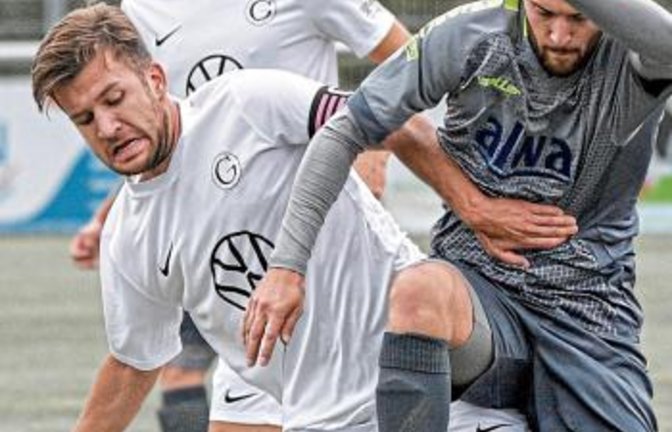 Die SGM Hohenhaslach/Freudental (rechts Dardan Marashi) kämpft in der Kreisliga A 3 um die Plätze fünf bis neun. Foto: Leitner